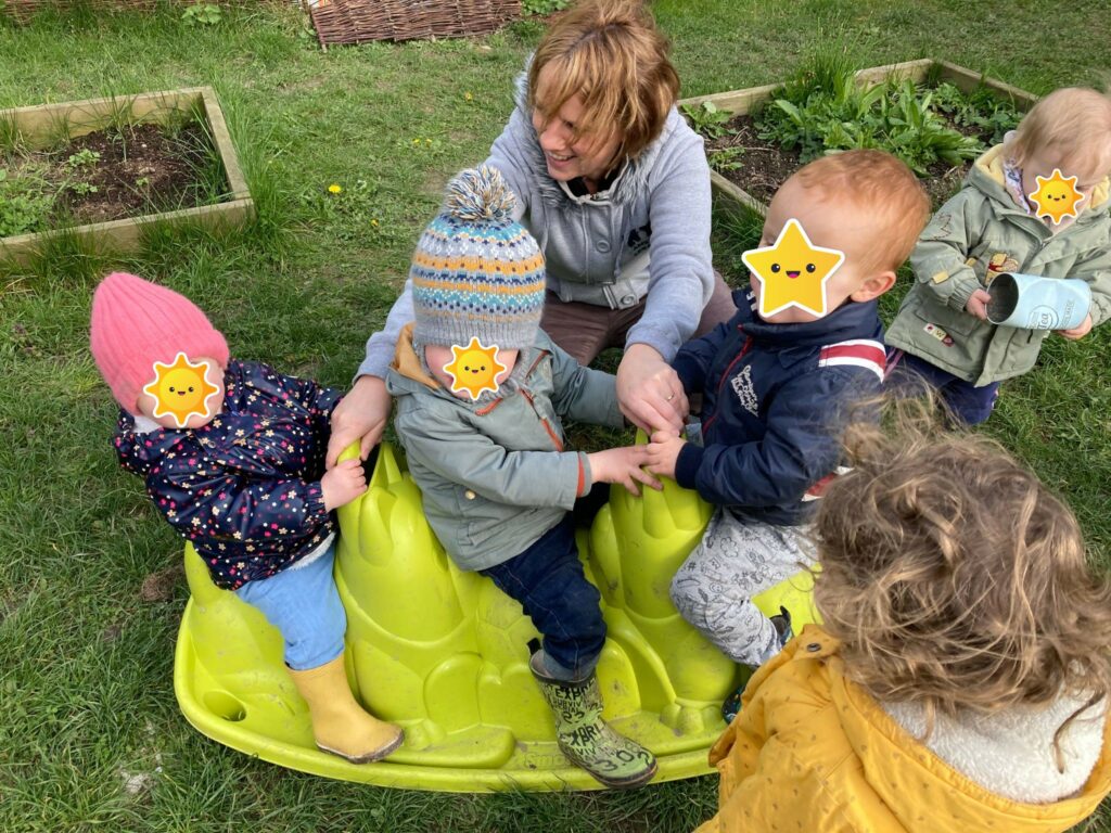 Jardin micro-crèche Max & Oli Gondecourt